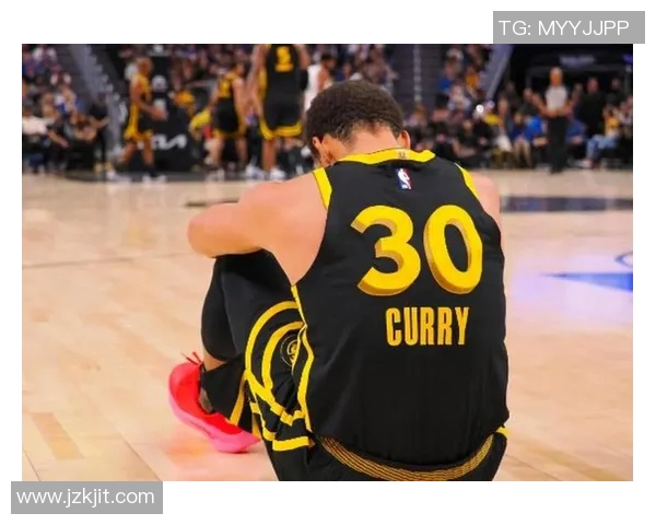 勇士与开拓者激战回顾图集展现精彩瞬间与球员风采